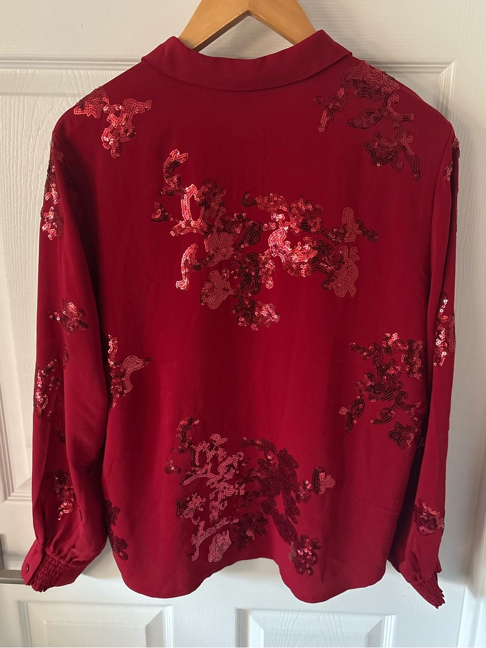 NWT Chico’s Red Allure Sequin Embellished Button Down Blouse Top Size 14 - Picture 5 of 8
